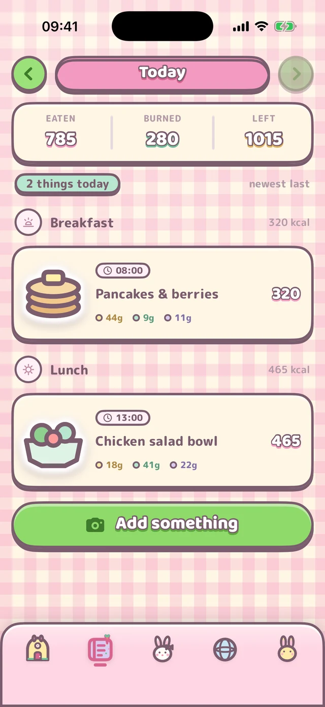 The day's diary: breakfast and lunch with calories and macros for each meal.